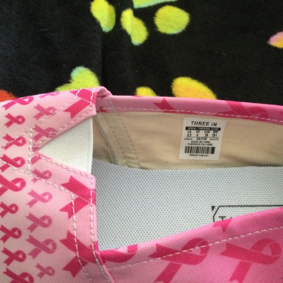 Pink Ribbon Slipons 8-1/2 - Picture 2 of 2